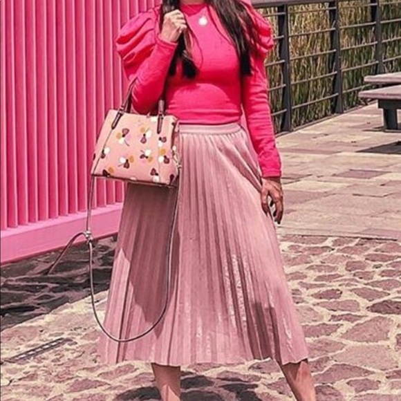 Pleated skirt - Picture 9 of 9